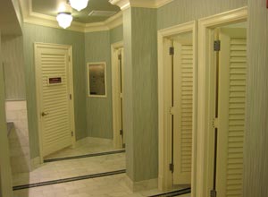 Hotel Del Coronado - Terrace Restroom